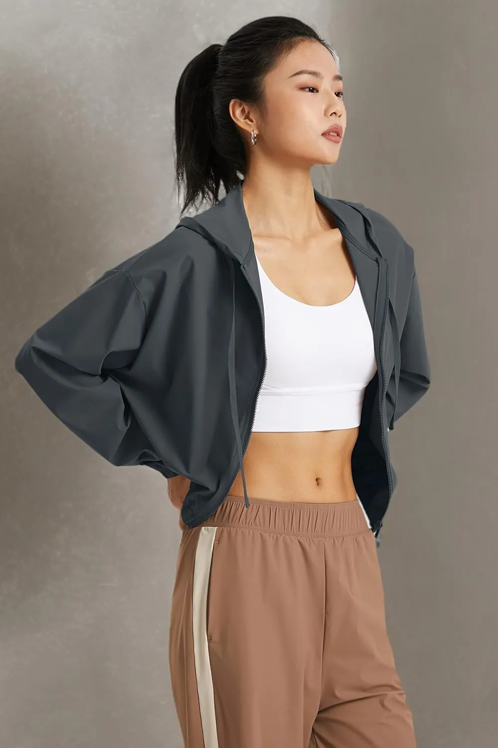 altiland Women's UPF 50  Sun Protection Cropped Jackets Zip Up Cooling Shirt Athletic Workout Running Hoodie