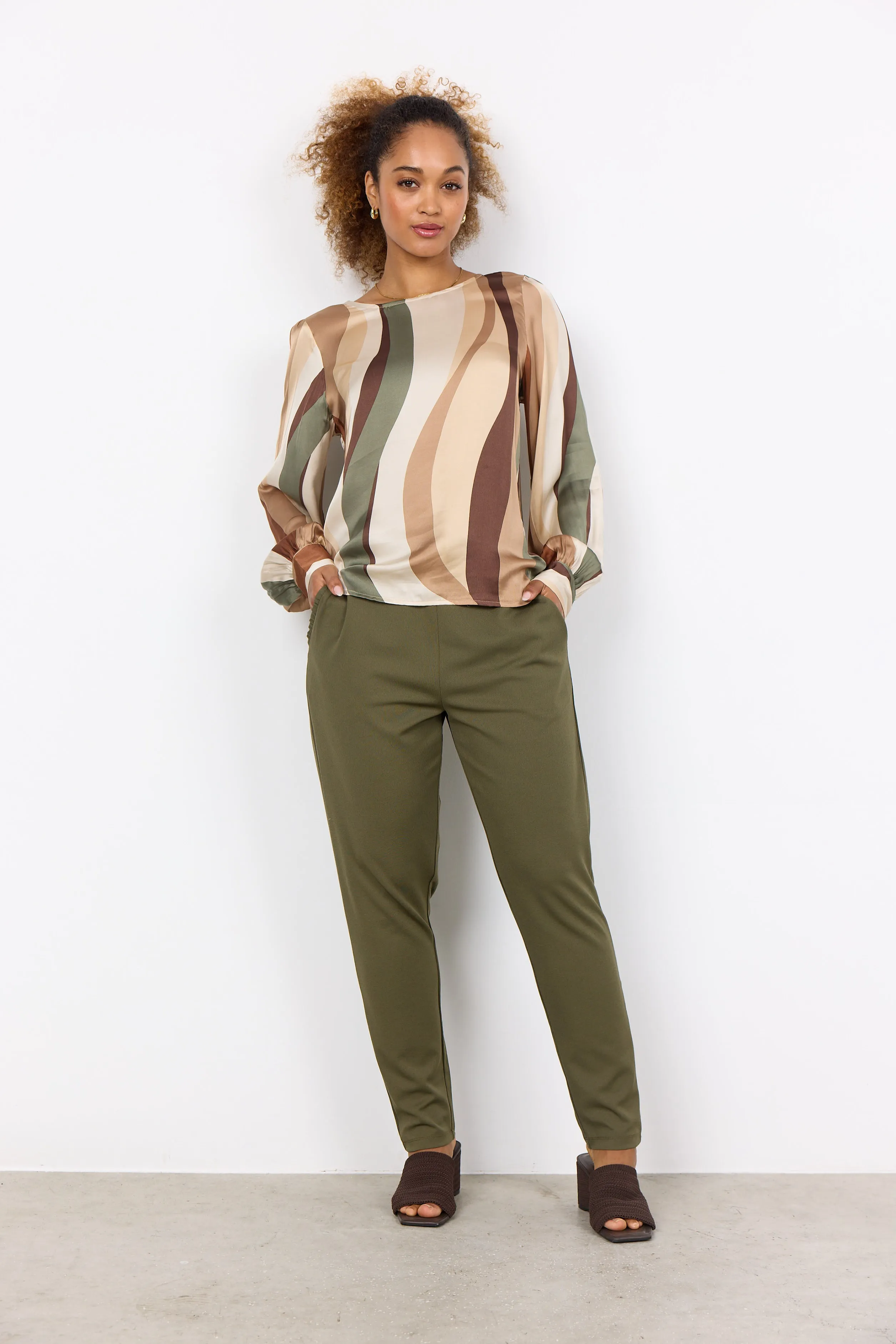INES 1 Blouse