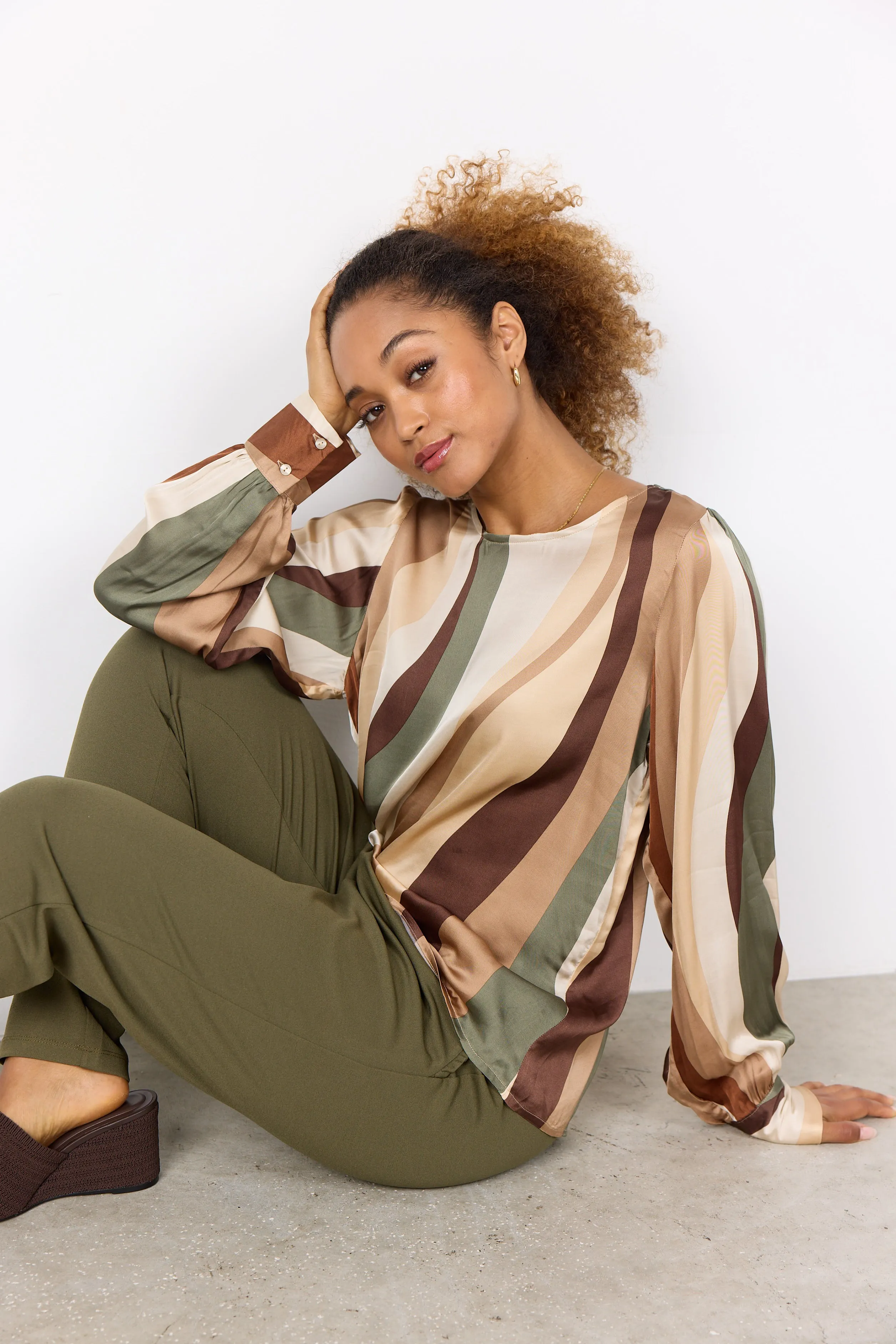 INES 1 Blouse